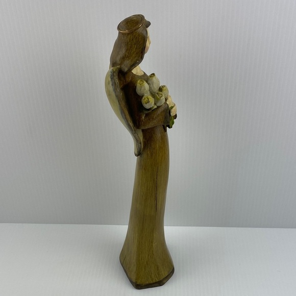 Tulip Angel Figurine by Maritime Collection - Picture 4 of 11